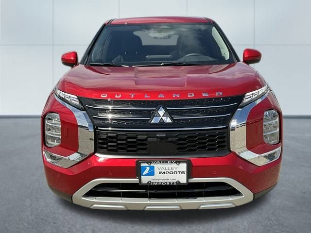 New 2025 Mitsubishi Outlander SE image 9