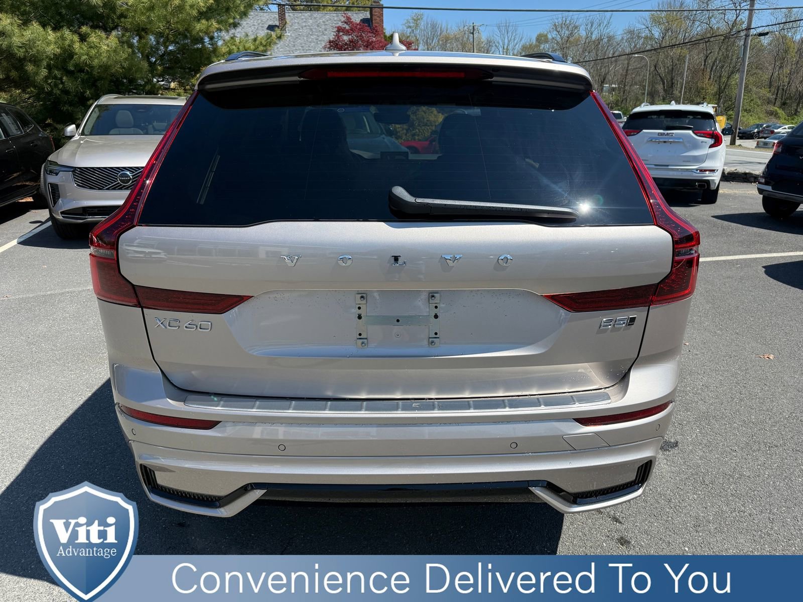 New 2026 Volvo XC60 B5 Plus w/ Protection Package Premier AWD/4WD image 7