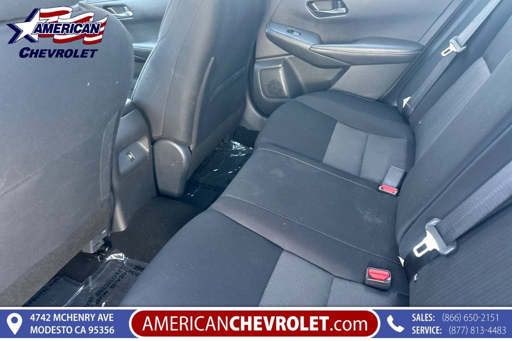 Used 2025 Nissan Sentra SV FWD image 15