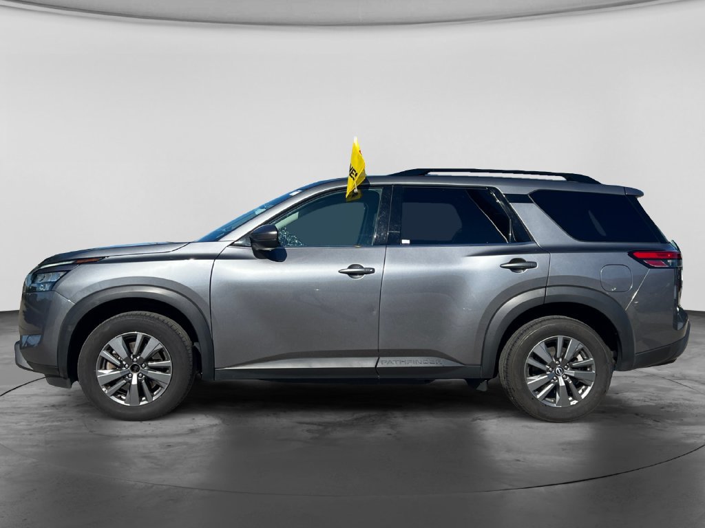 Used 2024 Nissan Pathfinder SV AWD/4WD image 4