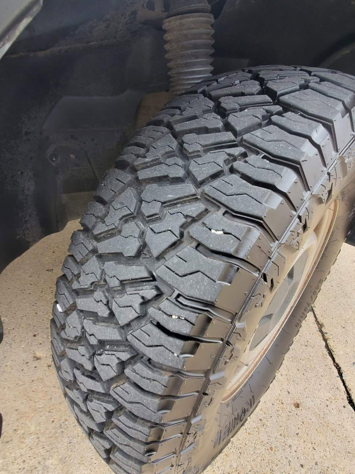 Used 2019 Freightliner Sprinter 2500 w/ Driver Convenience Package image 21