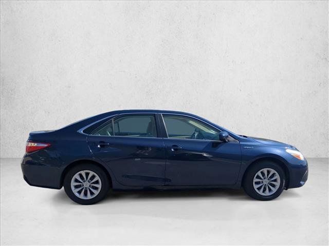 Used 2015 Toyota Camry LE video 4