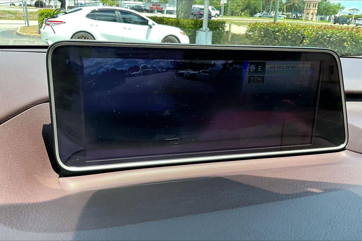 Used 2017 Lexus RX 350 FWD w/ Premium Package image 25