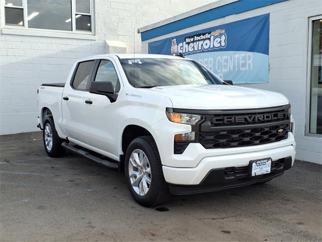 Used 2025 Chevrolet Silverado 1500 Custom image 1