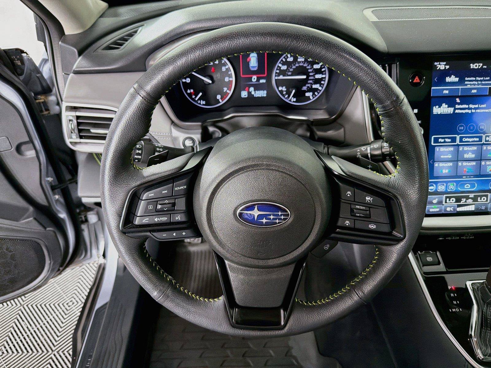 Used 2025 Subaru Outback Onyx Edition AWD/4WD image 3