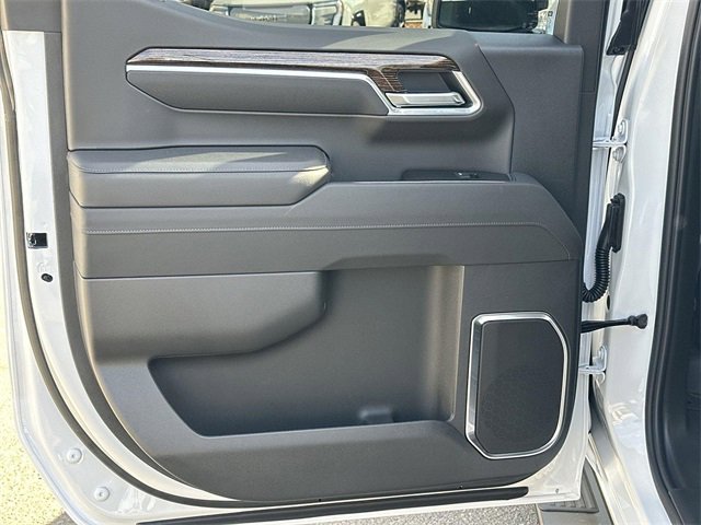 New 2026 GMC Sierra 1500 Elevation w/ LPO, Elevation Black Package image 24