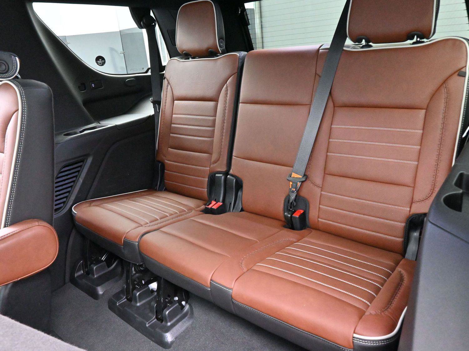 Used 2024 GMC Yukon Denali Ultimate image 34