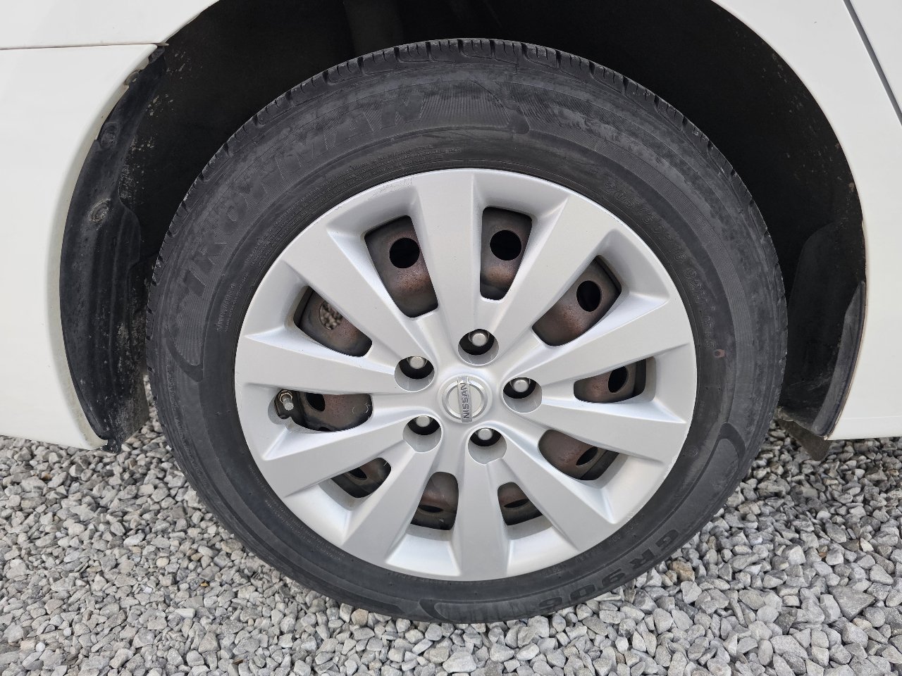 Used 2016 Nissan Sentra S image 63