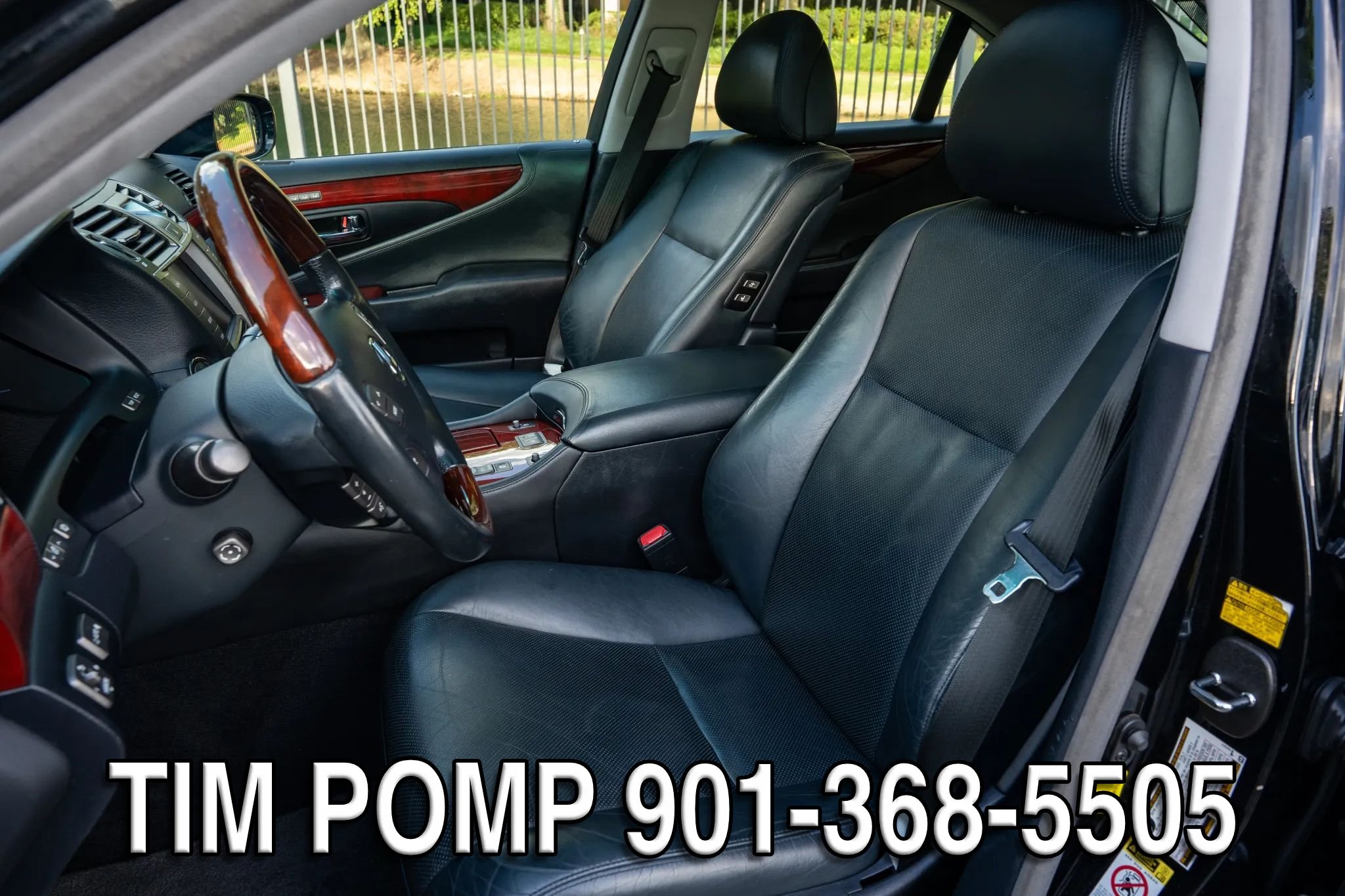 Used 2012 Lexus LS 460 w/ Comfort Pkg RWD image 11