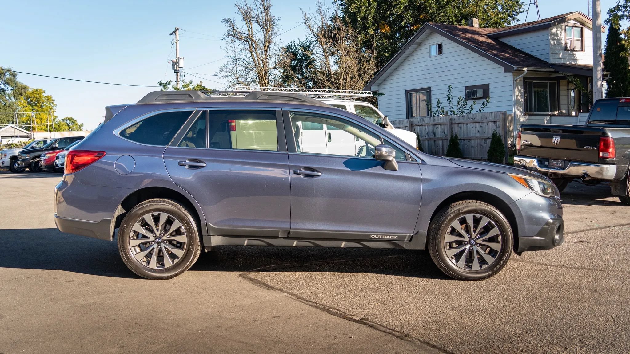Used 2016 Subaru Outback 2.5i Limited AWD/4WD image 5