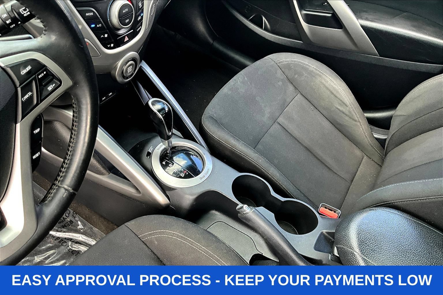 Used 2017 Hyundai Veloster Value Edition FWD image 21