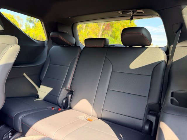 Used 2025 Chevrolet Traverse Z71 w/ Driver Confidence Package AWD/4WD image 26