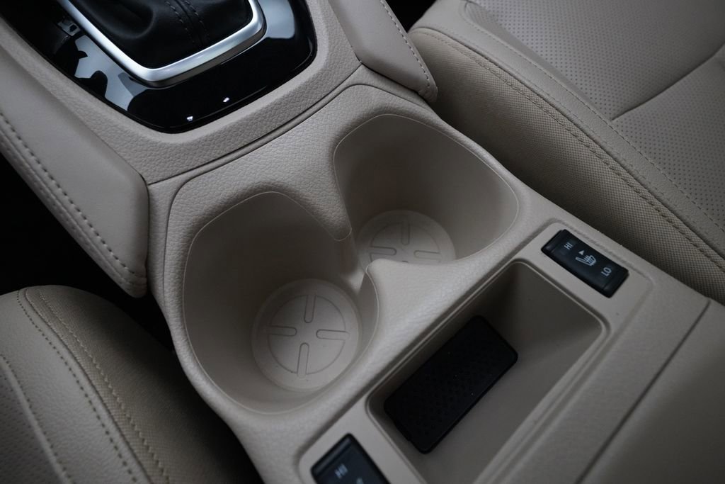 Used 2020 Nissan Rogue SL image 17