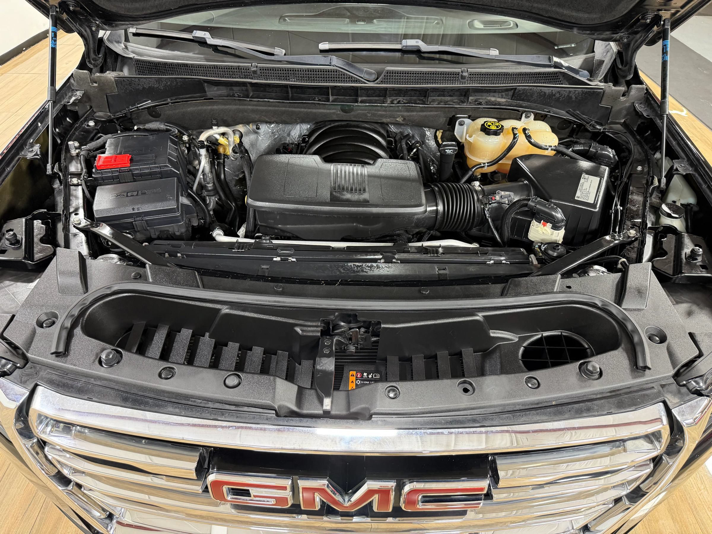 Used 2021 GMC Yukon XL SLT RWD image 10