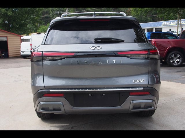 Used 2023 INFINITI QX60 Sensory w/ Vision Package FWD image 4
