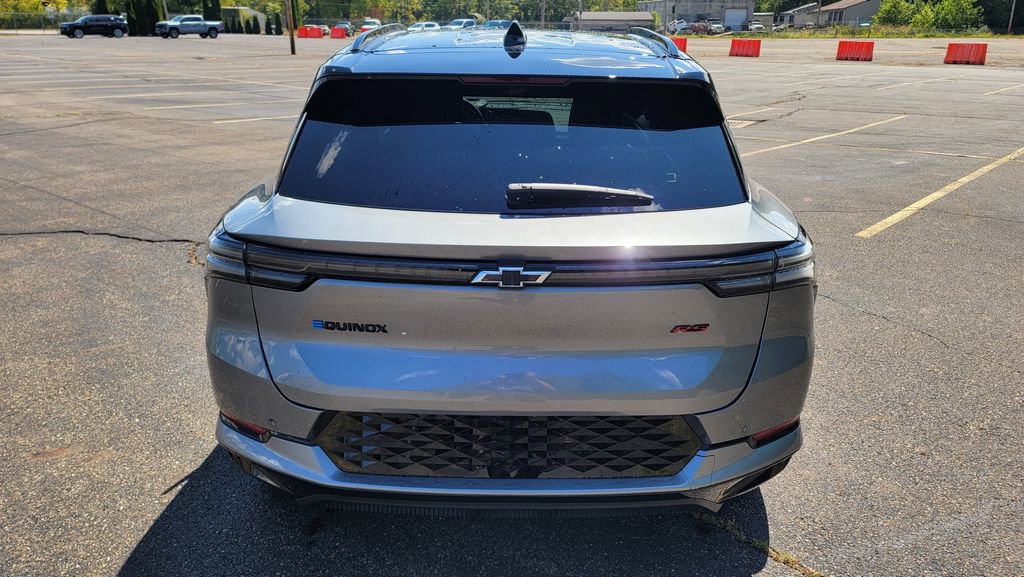 New 2025 Chevrolet Equinox EV RS w/ Convenience Package II image 10