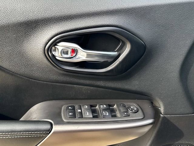 Used 2021 Jeep Cherokee Latitude image 26