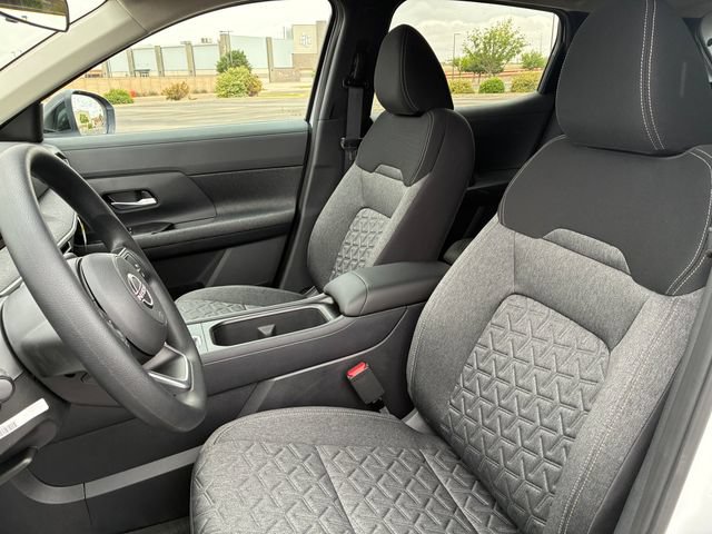 New 2026 Nissan Kicks SV w/ Charging Package FWD image 12