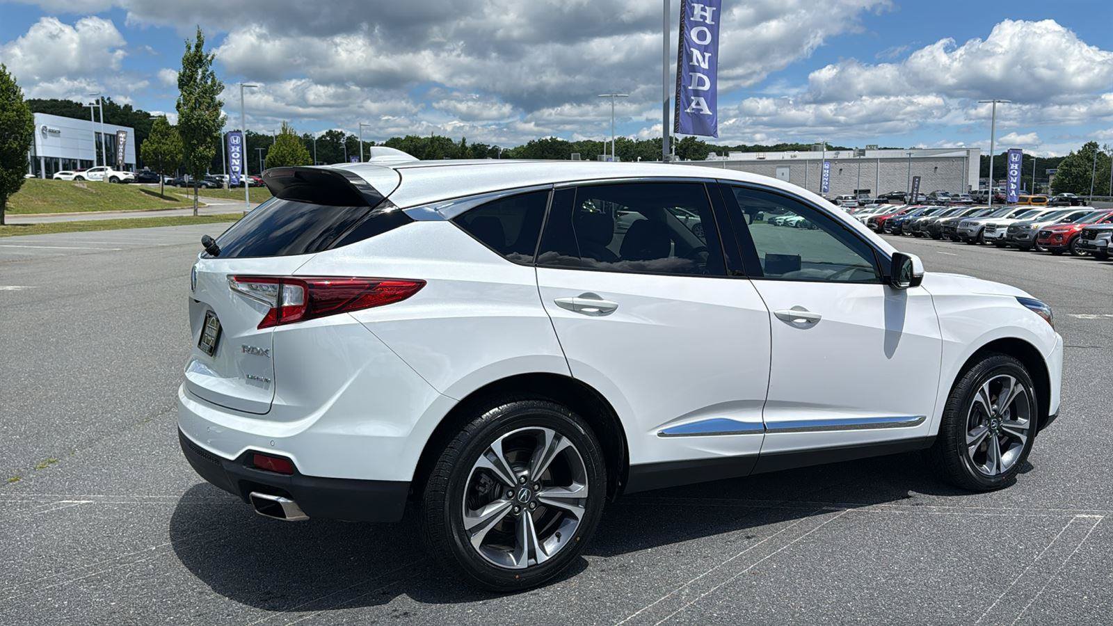 Used 2023 Acura RDX AWD w/ Advance Package image 5