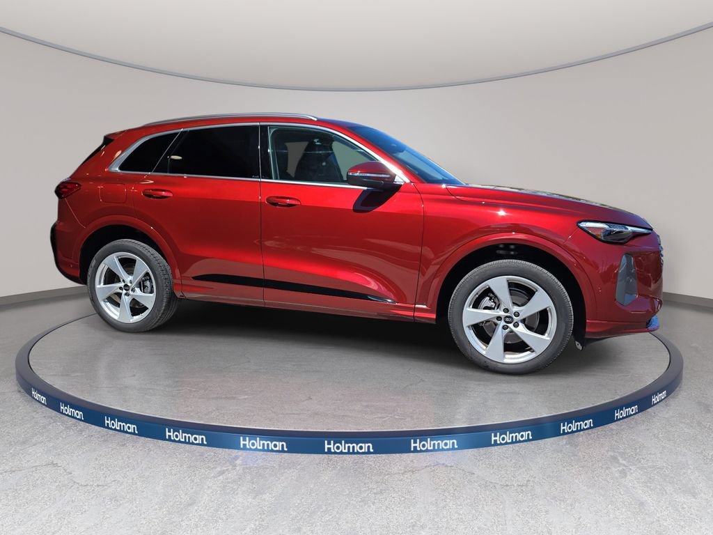 Used 2025 Audi Q5 Premium w/ Premium Plus AWD/4WD image 5