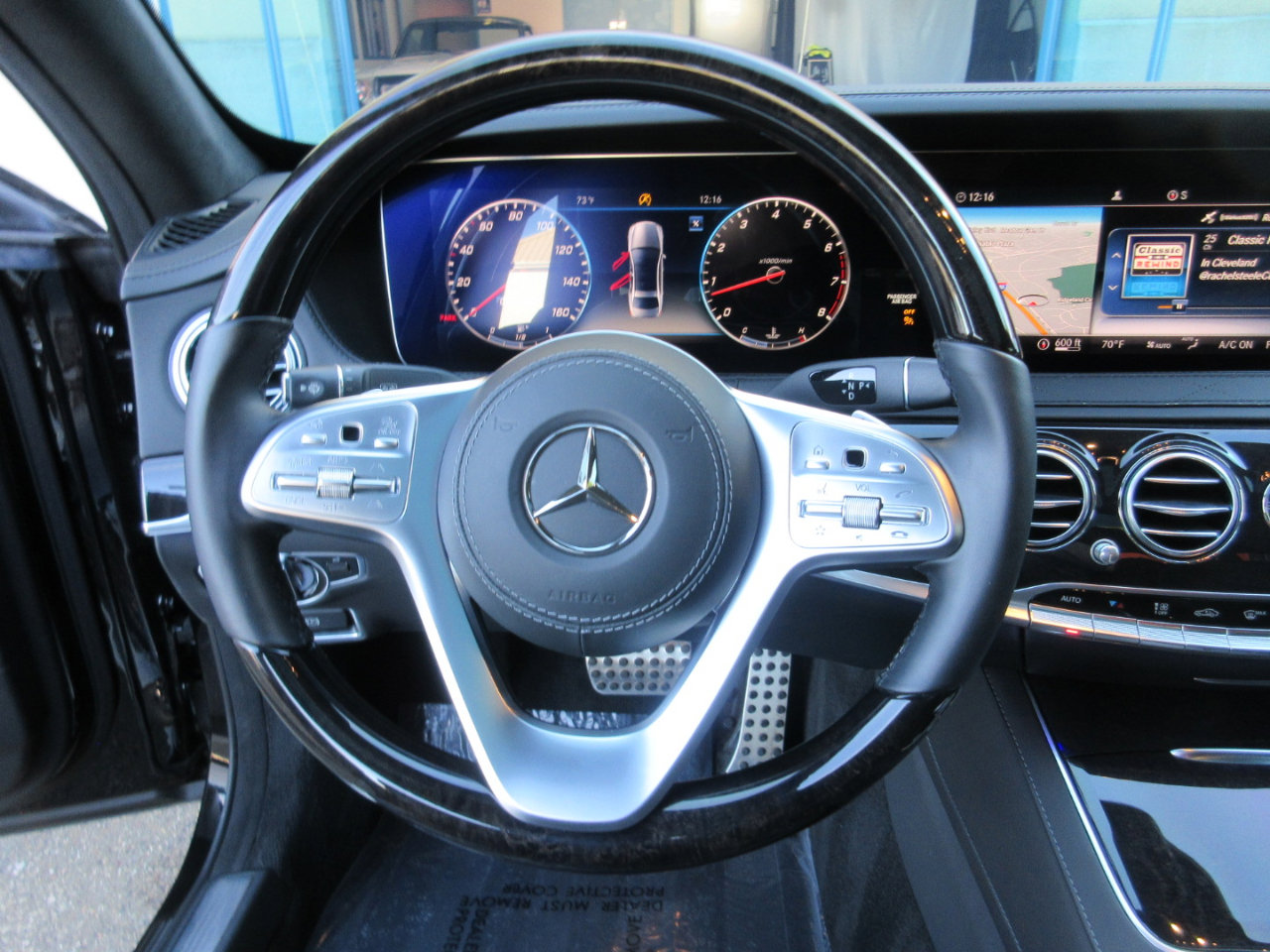 Used 2020 Mercedes-Benz S 560 Sedan w/ AMG Line Exterior image 41