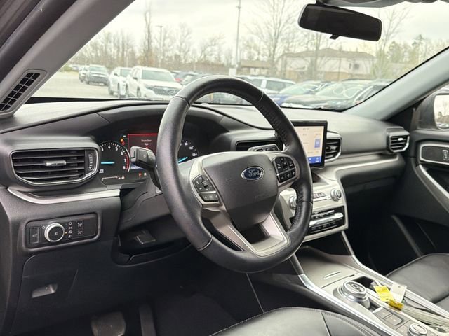 Used 2021 Ford Explorer XLT w/ Equipment Group 202A image 10