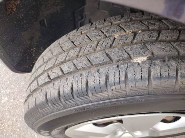 Used 2014 Nissan Rogue S w/ Convenience Package image 16