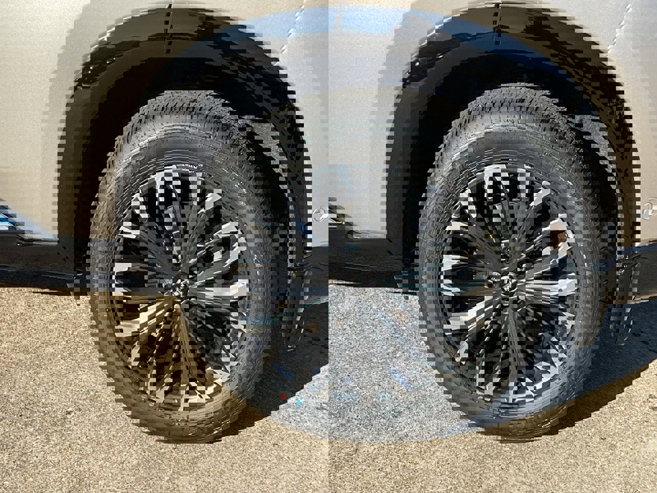 New 2026 Nissan Rogue Platinum image 8