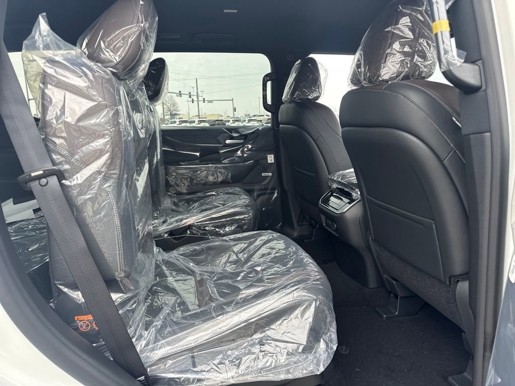 New 2026 Nissan Armada SL w/ Captain's Chari Seat Package image 13