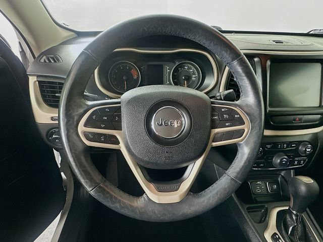 Used 2017 Jeep Cherokee Latitude w/ Cold Weather Group image 21