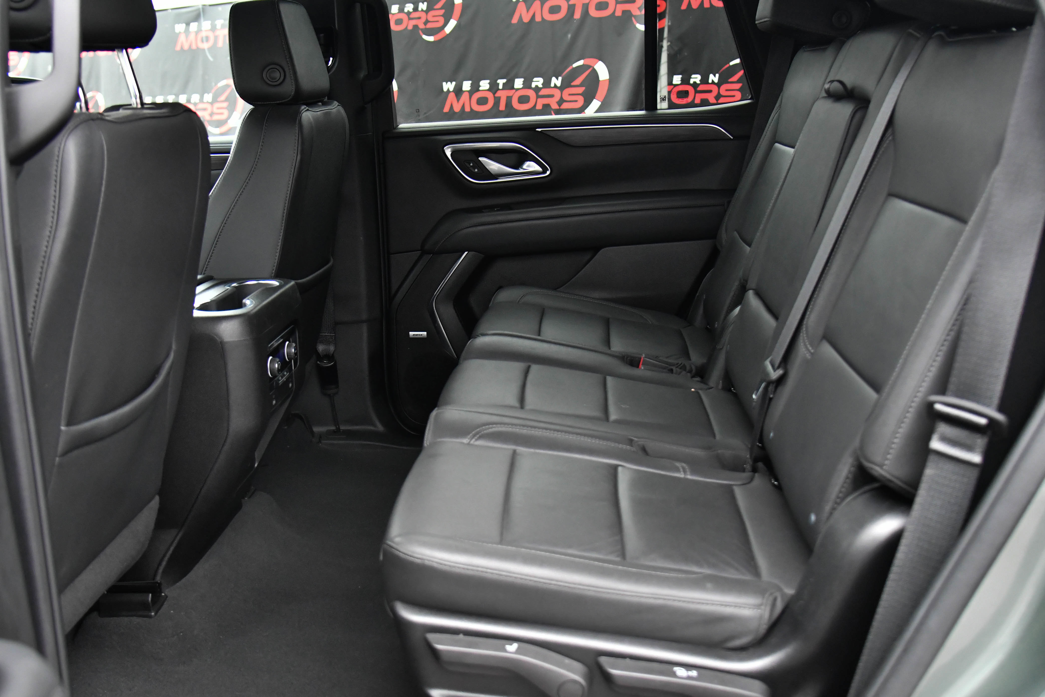 Used 2024 Chevrolet Tahoe LT AWD/4WD image 37