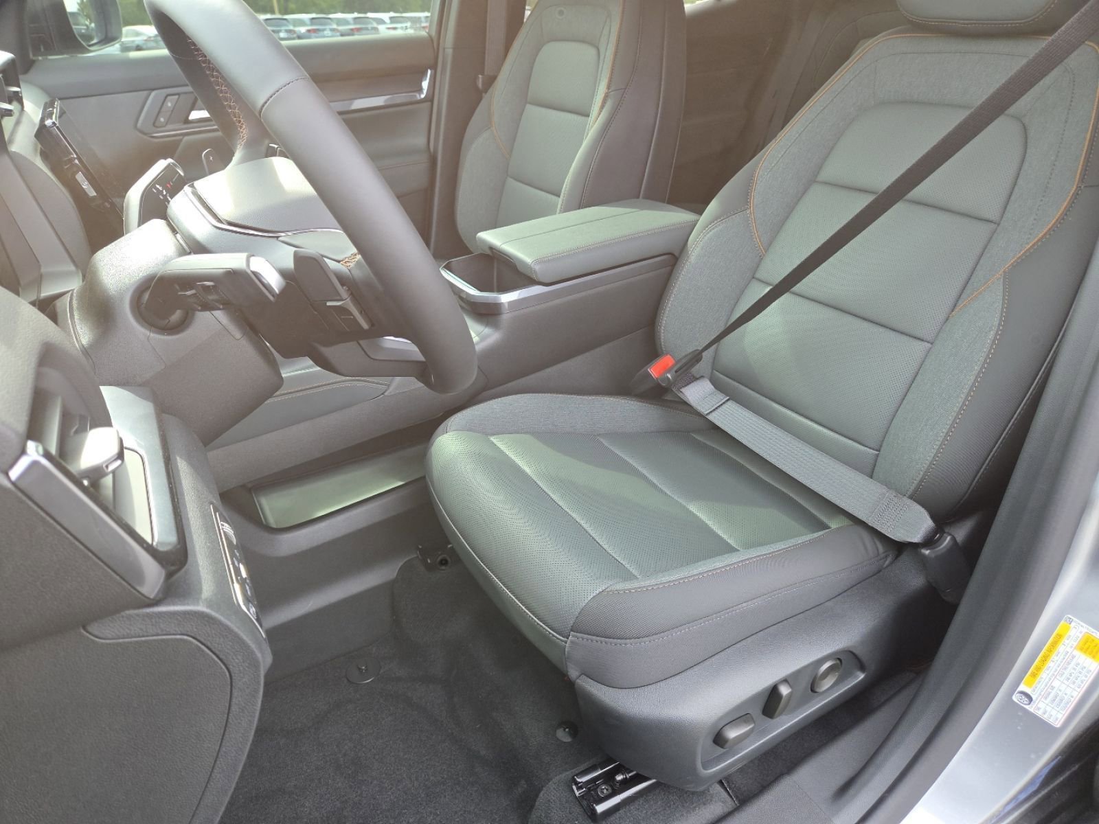 New 2026 GMC Terrain AT4 w/ Convenience Package III AWD/4WD image 27