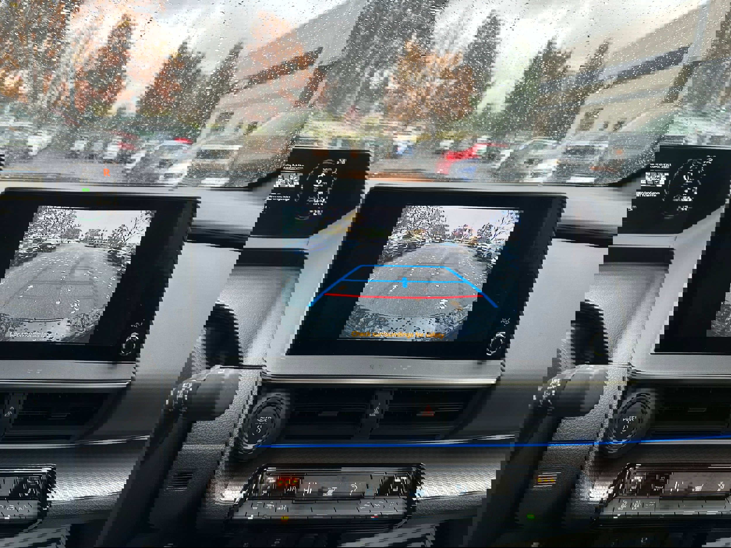 Used 2023 Toyota Prius LE image 40