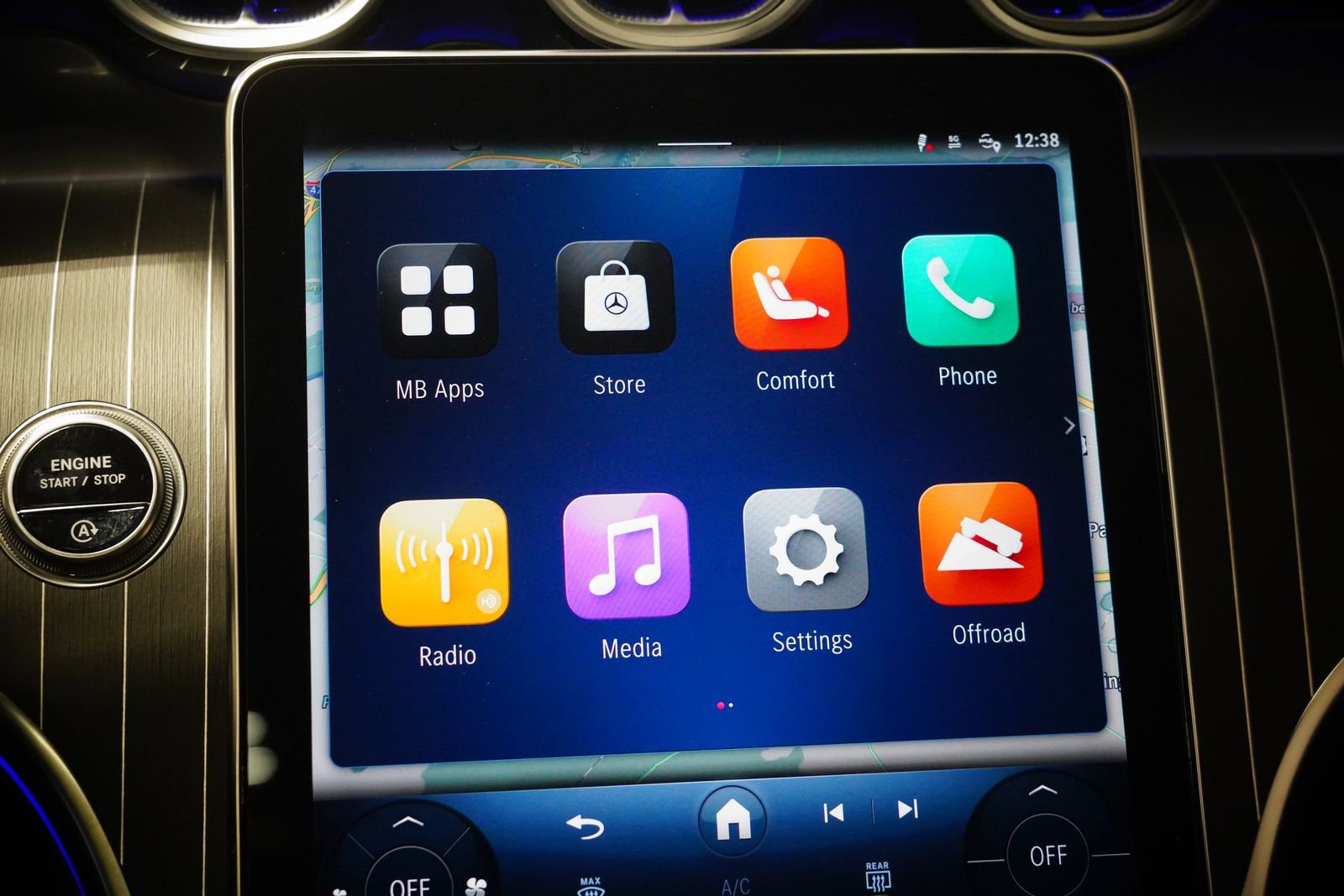 Certified 2025 Mercedes-Benz GLC 300 4MATIC image 22