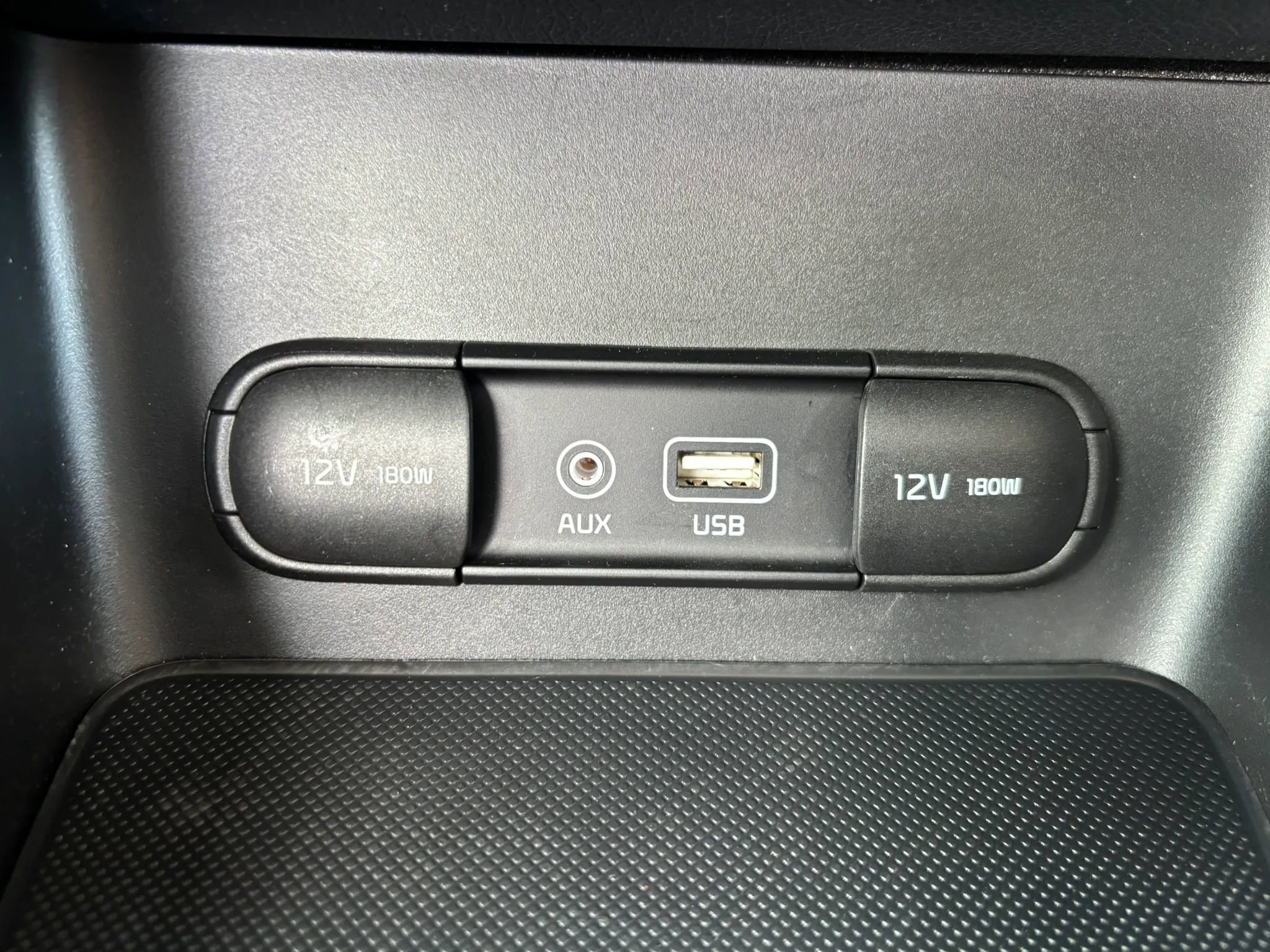 Used 2018 Kia Sportage LX image 17