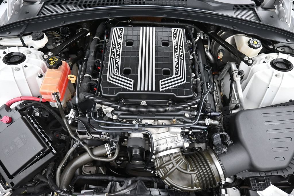 Used 2019 Chevrolet Camaro ZL1 RWD image 24