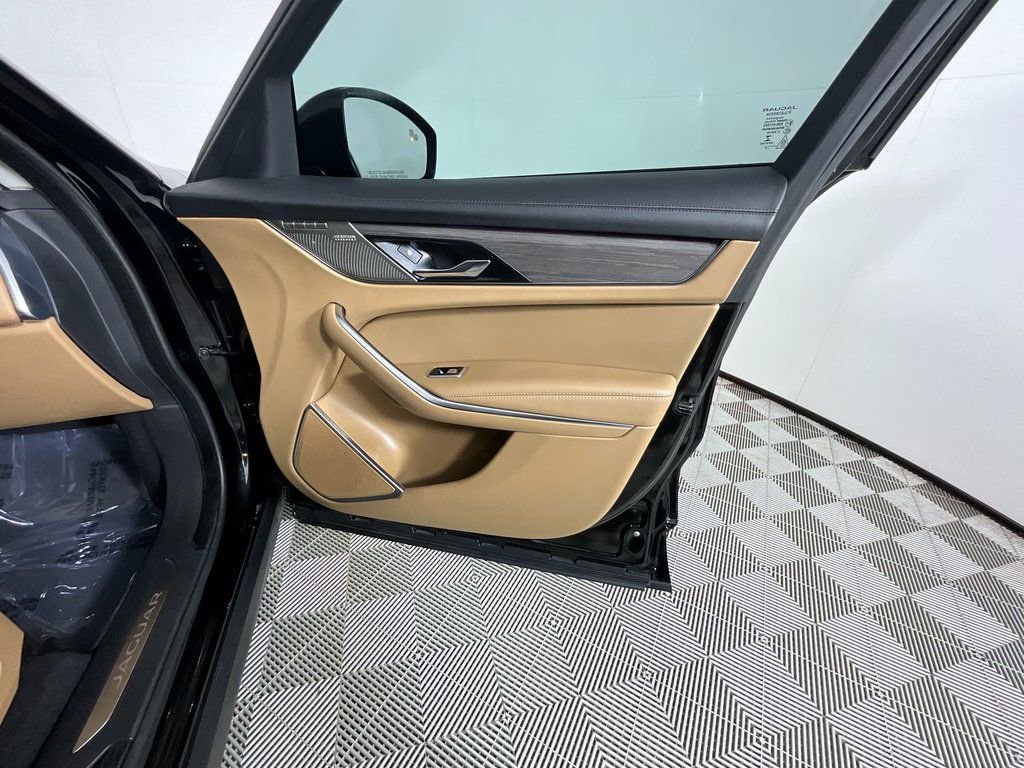 Used 2022 Jaguar F-PACE S image 22