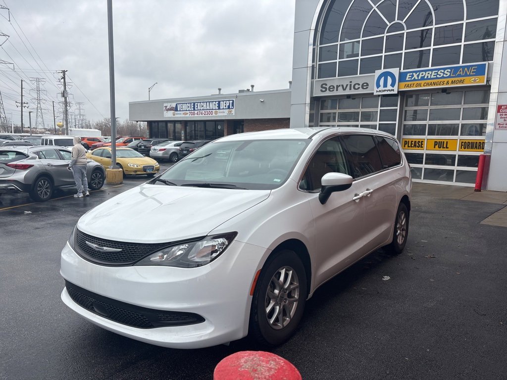 Used 2022 Chrysler Voyager LX