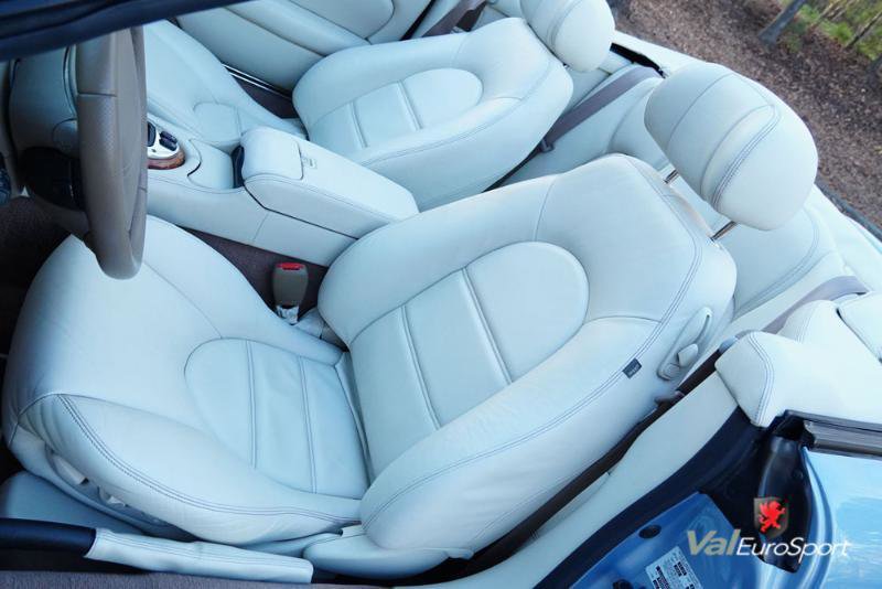 Used 2006 Jaguar XK8 Convertible image 38