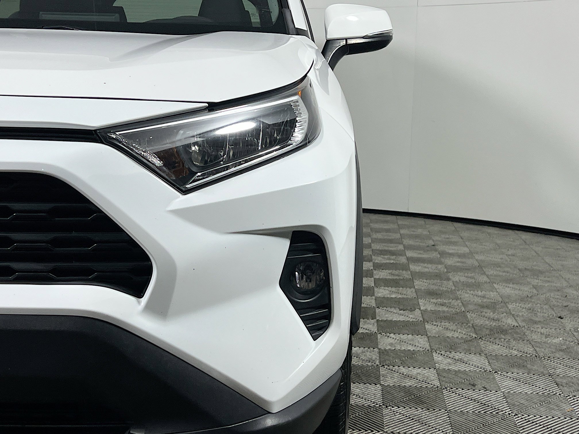 Used 2021 Toyota RAV4 XLE image 12