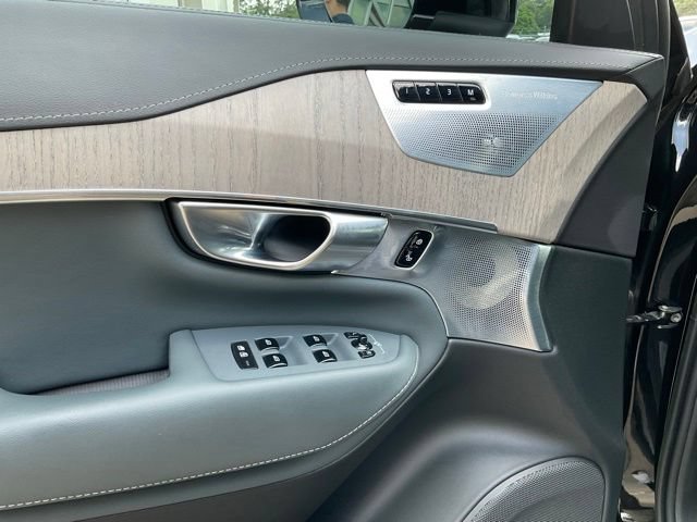 Certified 2023 Volvo XC90 T8 Ultimate w/ Lounge Package AWD/4WD image 14