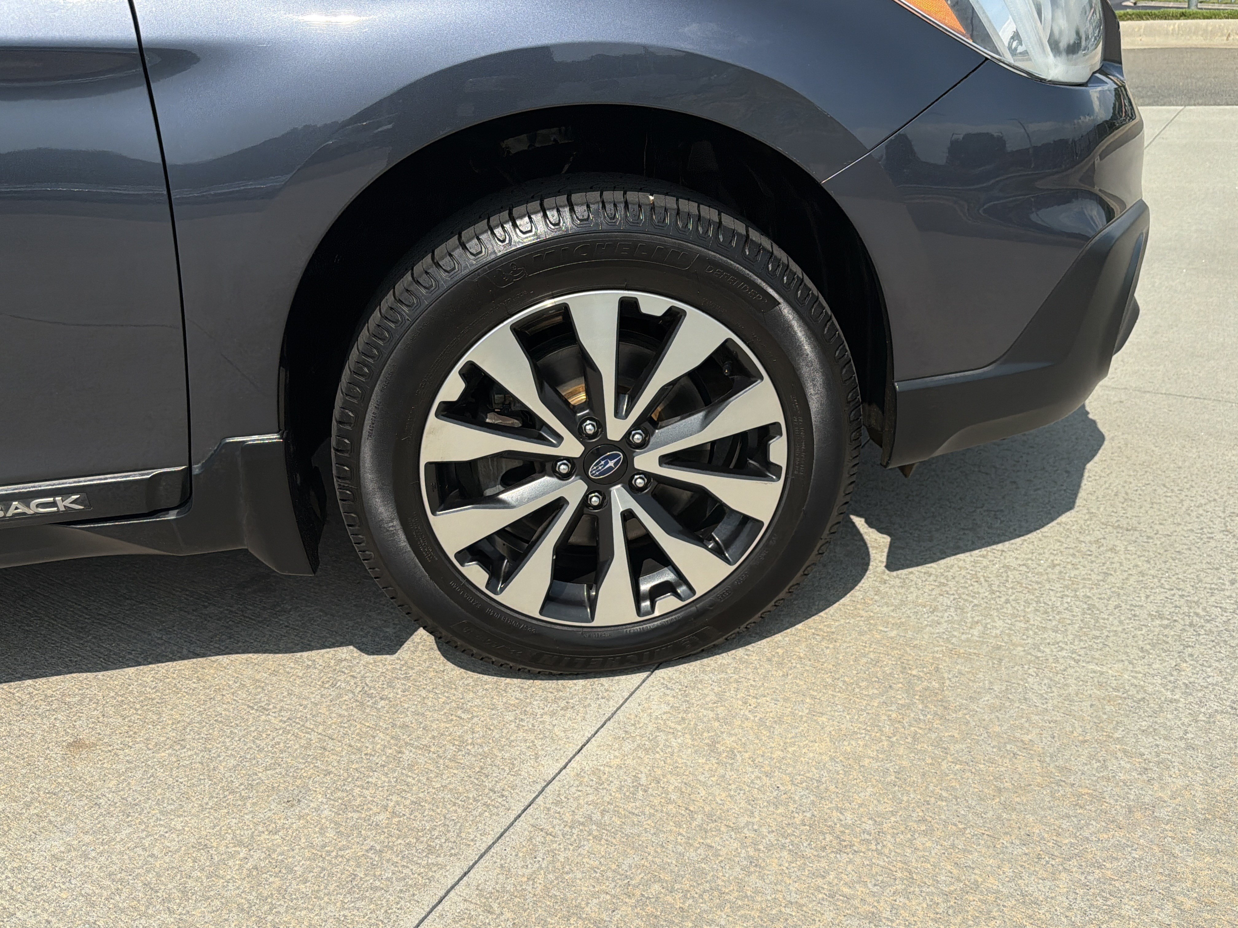 Used 2016 Subaru Outback 2.5i Limited AWD/4WD image 13