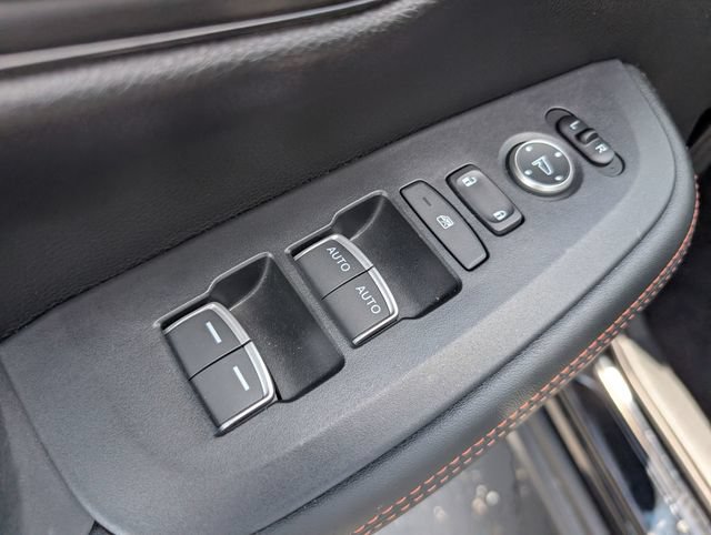 Used 2025 Honda HR-V Sport image 15