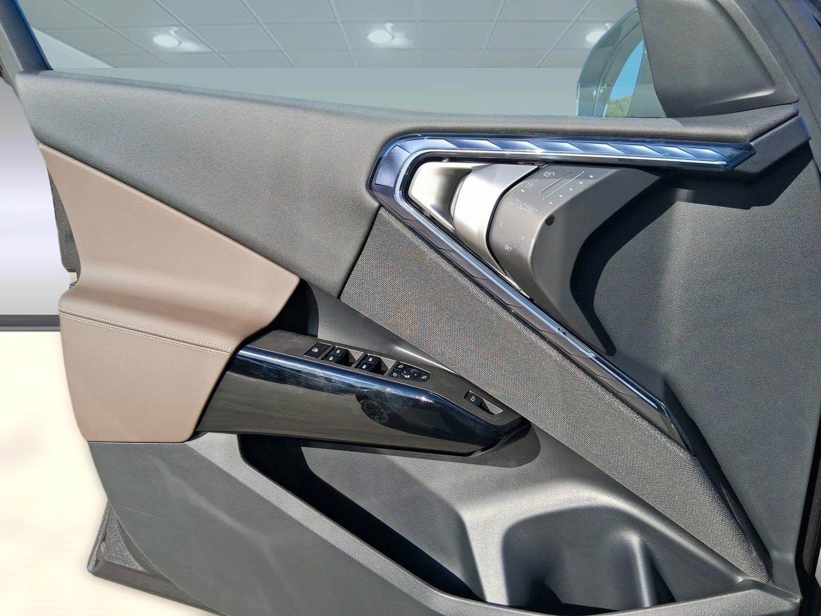 Used 2026 BMW X3 xDrive30 w/ Convenience Package image 17