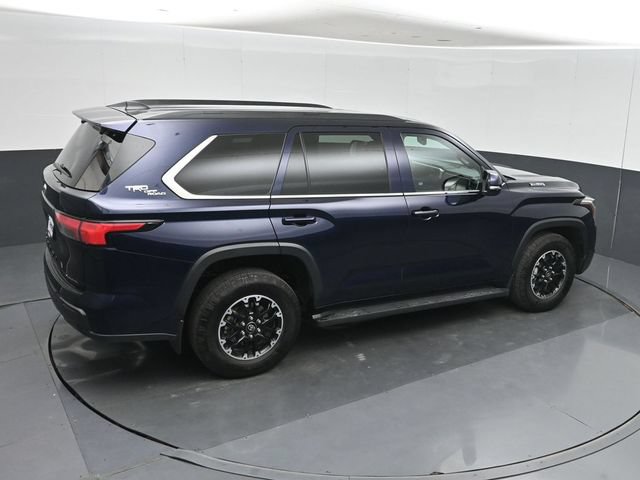 Used 2025 Toyota Sequoia SR5 w/ TRD Off-Road Package AWD/4WD image 34
