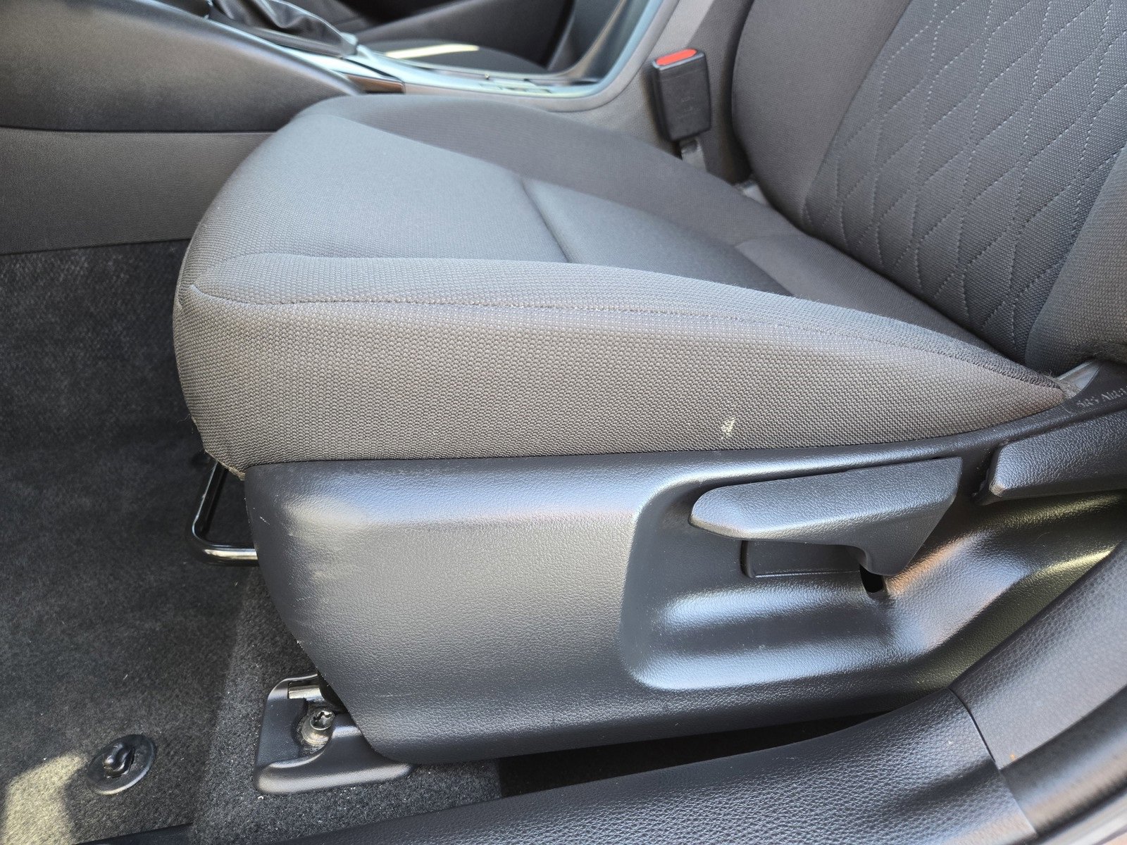 Used 2024 Toyota Corolla LE image 20