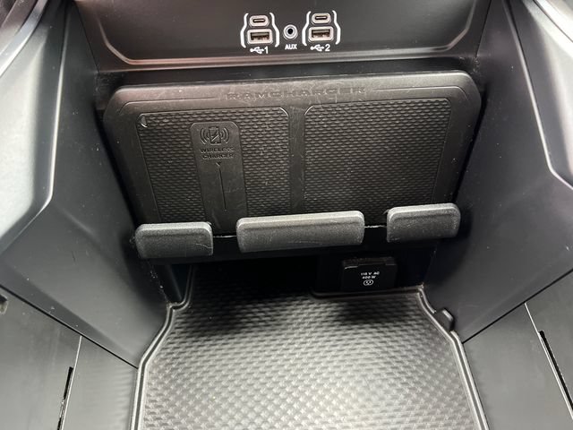Used 2025 RAM 1500 Big Horn AWD/4WD image 19