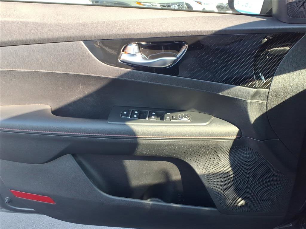 Used 2021 Kia Forte GT image 22