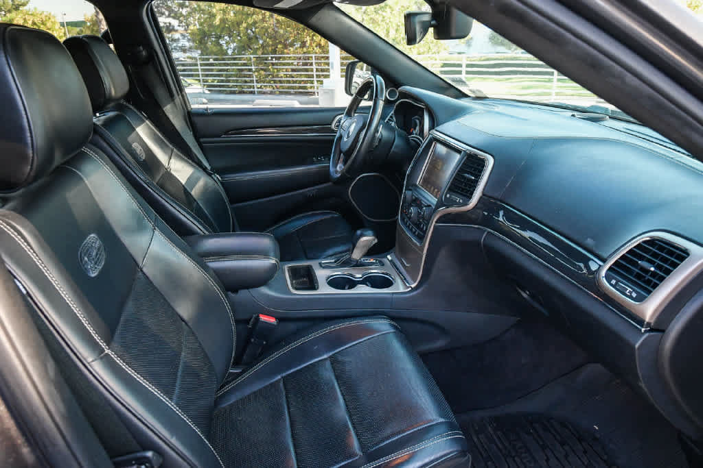 Used 2017 Jeep Grand Cherokee Overland RWD image 16