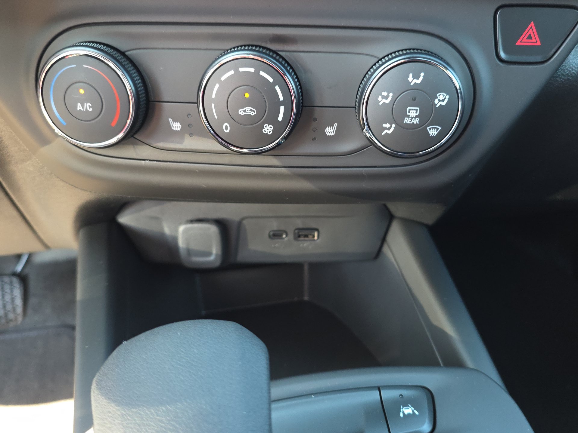 New 2026 Chevrolet Trax RS w/ Driver Confidence Package FWD image 23